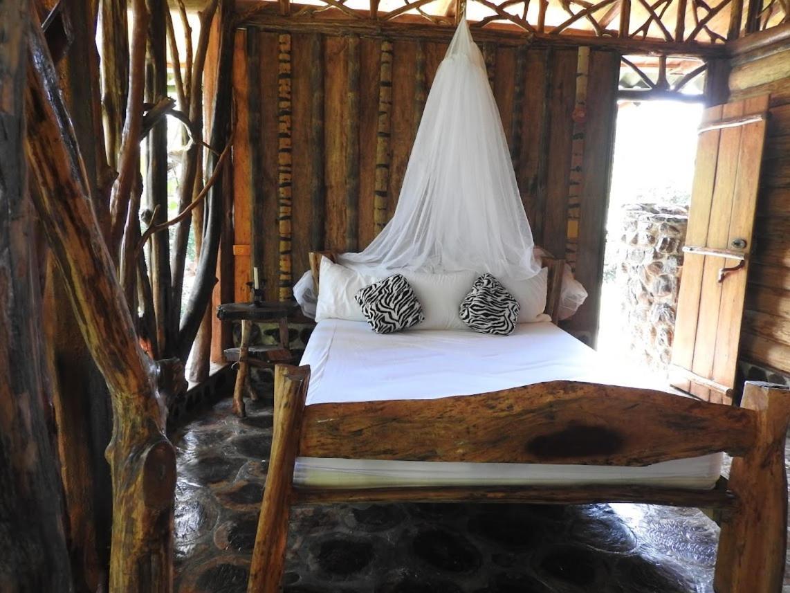 Huaca Huaca Hostel Mocoa エクステリア 写真