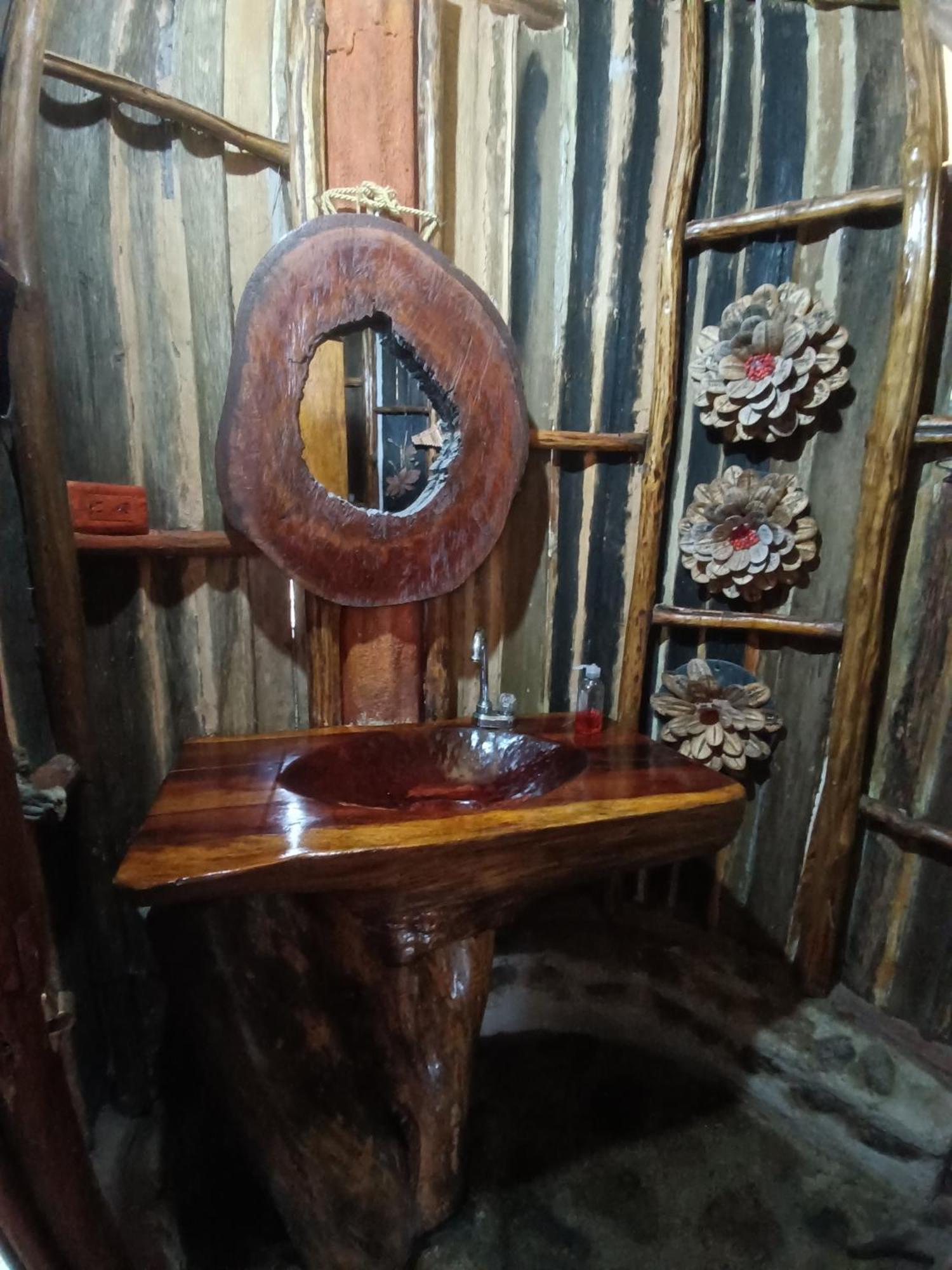 Huaca Huaca Hostel Mocoa エクステリア 写真